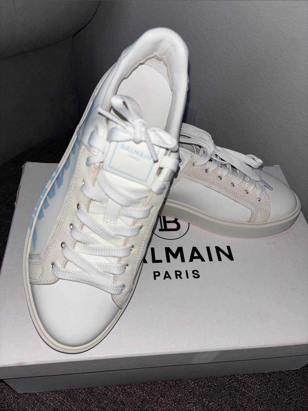 New UnWoRN  Balmain White and Light Blue Low-Top Sneakers